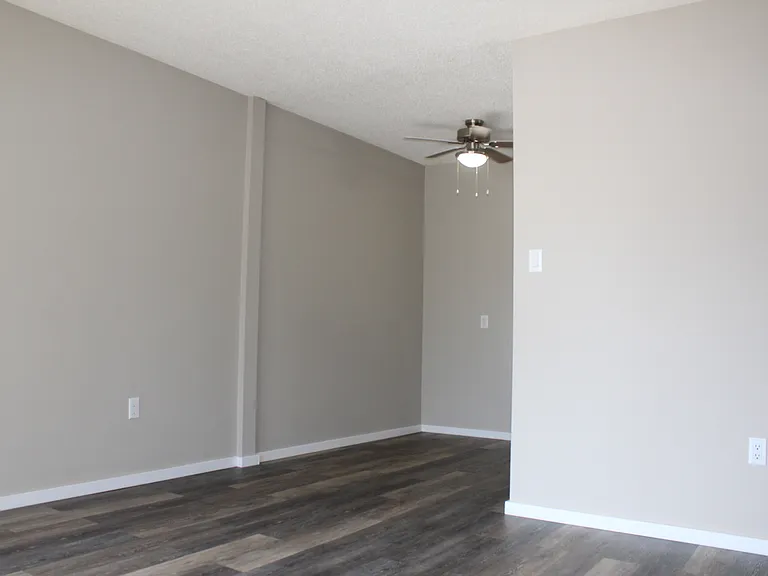 262 Pinehouse Pl — Photo 3