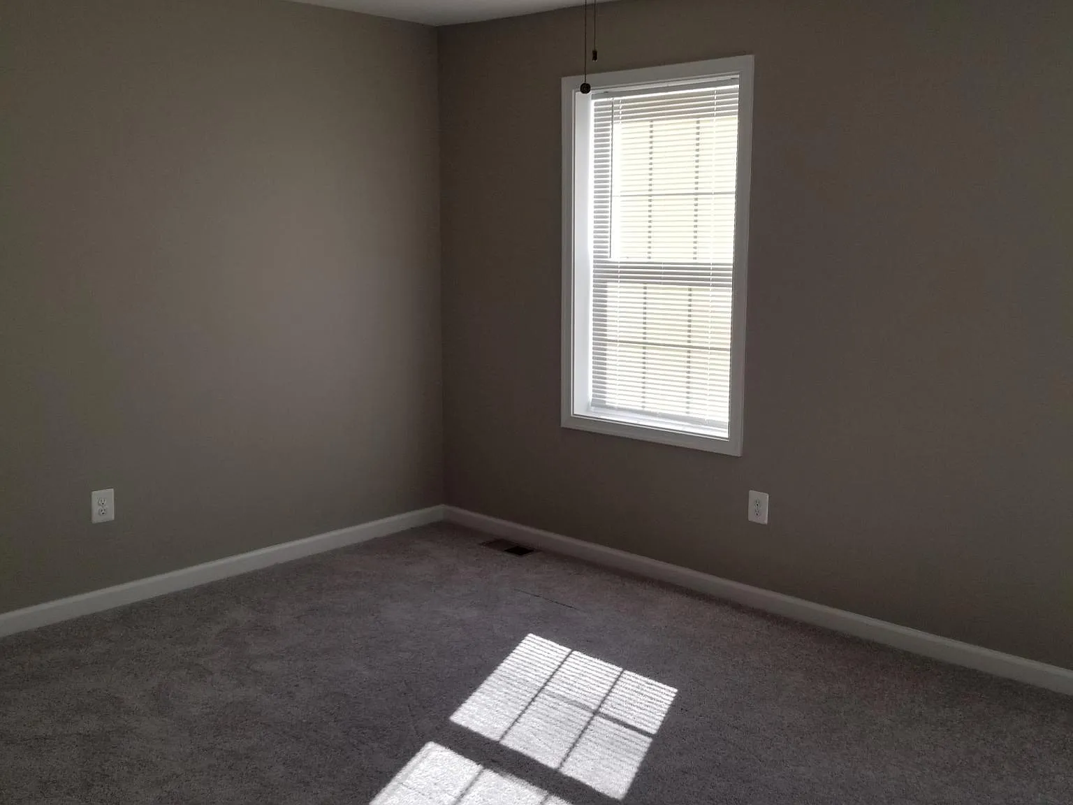Claxton Dr, Laurel — Photo 3