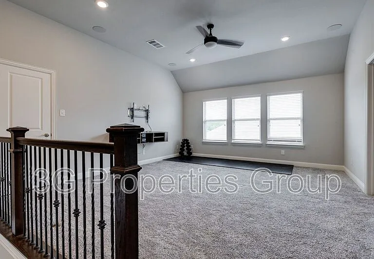 3521 Camden Ct — Photo 26