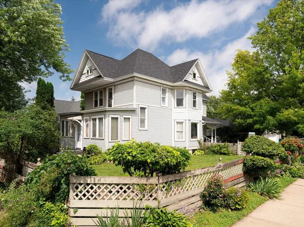 434 East Gillette STREET, Viroqua, WI 54665