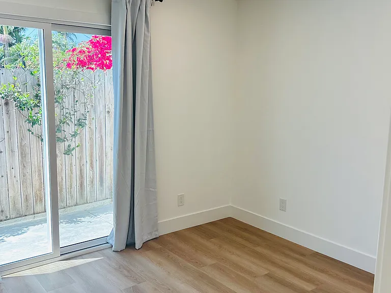 6281 Balmoral Dr #2 — Photo 26