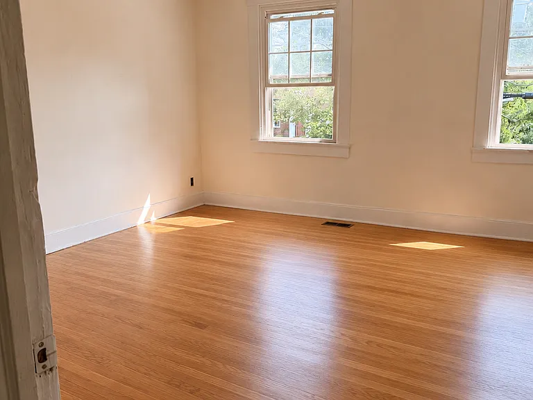 3210 Q St — Photo 5
