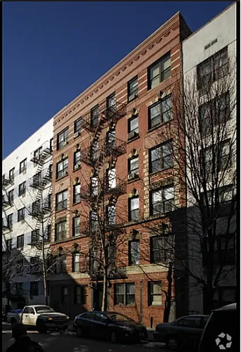 104 Sullivan St Photo 1