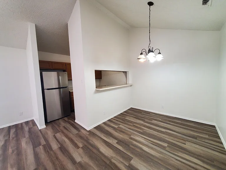 124 Whisper Way — Photo 4