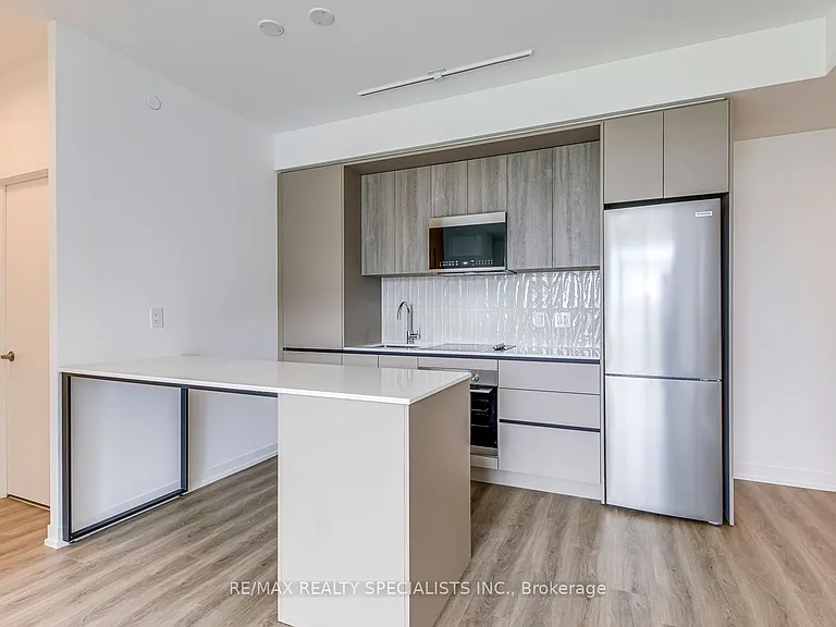 2485 Eglinton Ave W #1018 — Photo 12