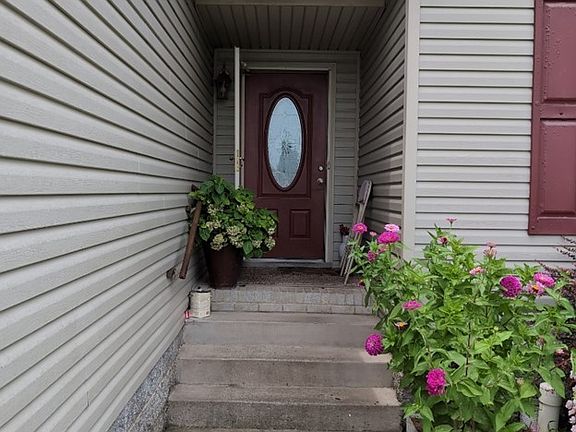 2nd image of 956 Cindy Jo Ct