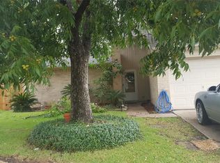 7022 Plaza Del Sol Dr, Houston, TX 77083