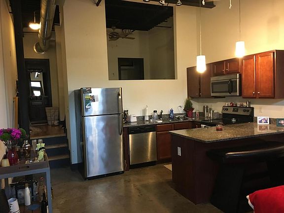 5th image of 2320 W Main St APT 3
