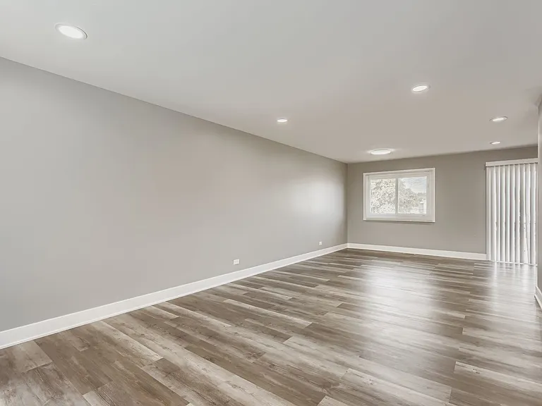 5611 Allemong Dr — Photo 8