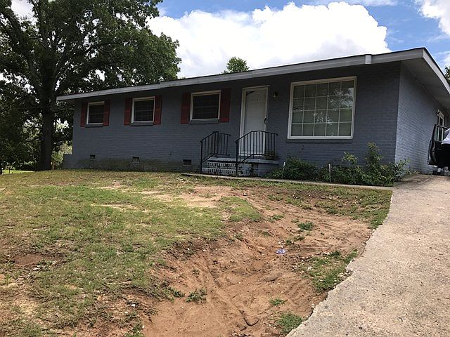 2nd image of 1408 Ridgewood Dr