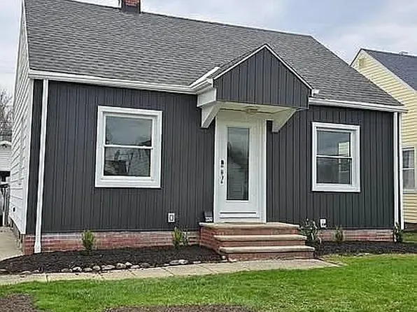339 E 329th St, Willowick, OH 44095