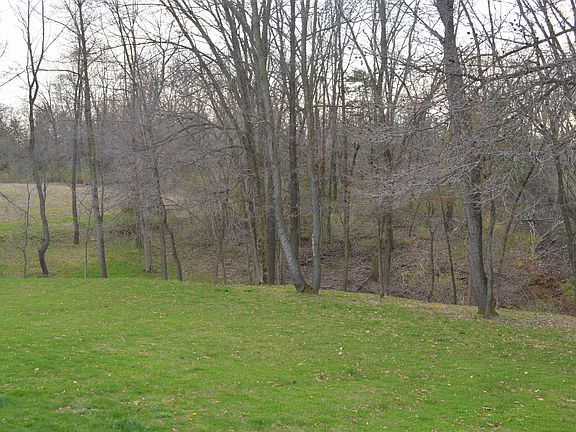 3rd image of 5615 S Hanna City-glasford Rd