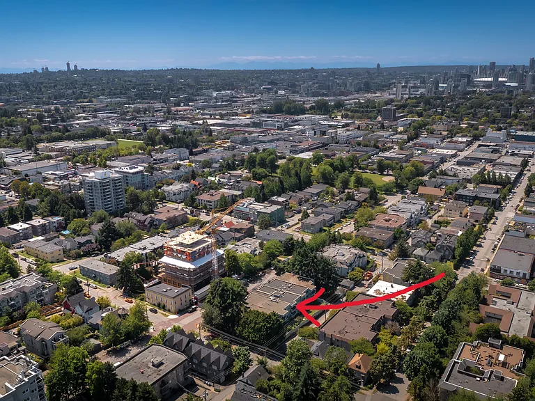 1777 Frances St — Photo 38