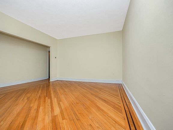5th image of 77-21 76th St