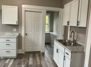 2957 N 9th St, Milwaukee, WI 53206