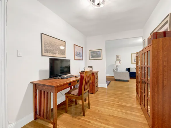 9707 Fourth Avenue image 10 of 18