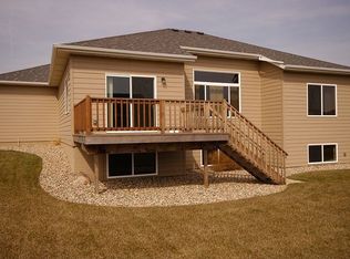 5116 S Manchester Ct, Sioux Falls, SD 57108
