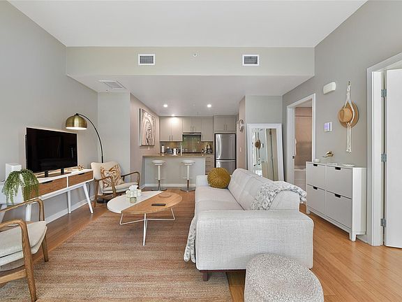 2nd image of 373 Tyee Rd #111