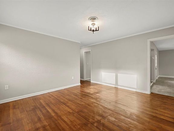 3rd image of 2410 ORANGE AVENUE