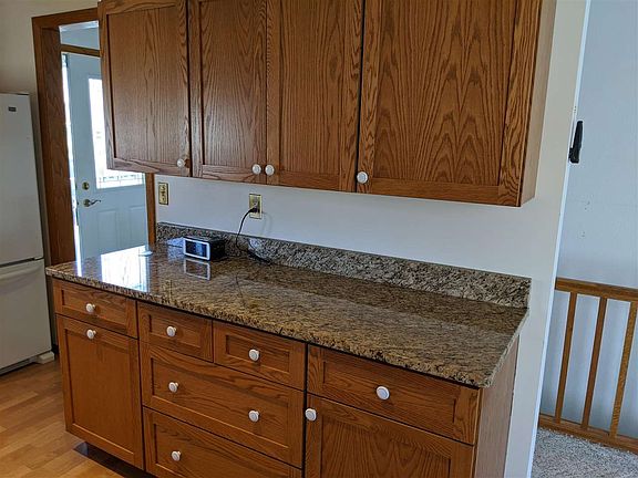 3rd image of 3020 Center Lake Dr