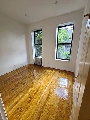 Rented by Point NYC | media 5