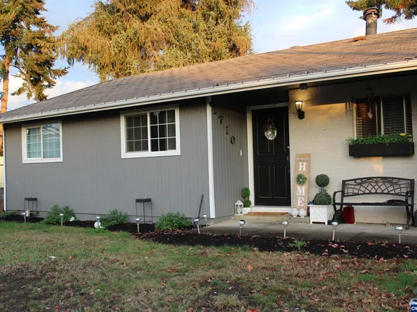 1710 Wilshire Pl, Stayton, OR 97383