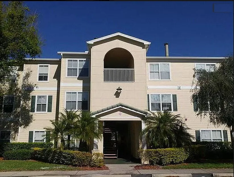 18159 Sterling Gate Cir, Tampa, FL 33647 — Photo 2
