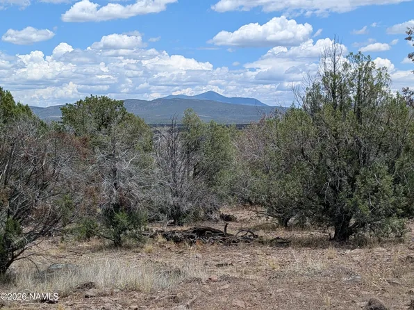 147 Camp Rd, Ash Fork, AZ 86320