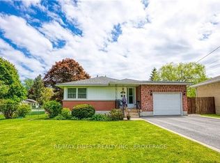 39 Lennox St, Kingston, ON K7M4S3