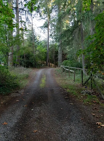 NE Day Rd W — Photo 1