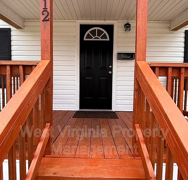 312 Highland St — Photo 3