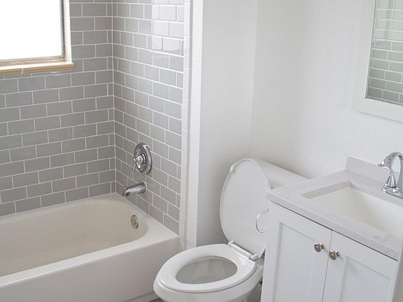 3rd image of 5066 W 8th Ave