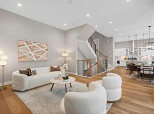 1177 W 19th St, Houston, TX 77008