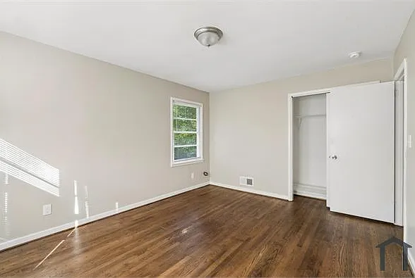 2616 Wood Dr NE — Photo 6