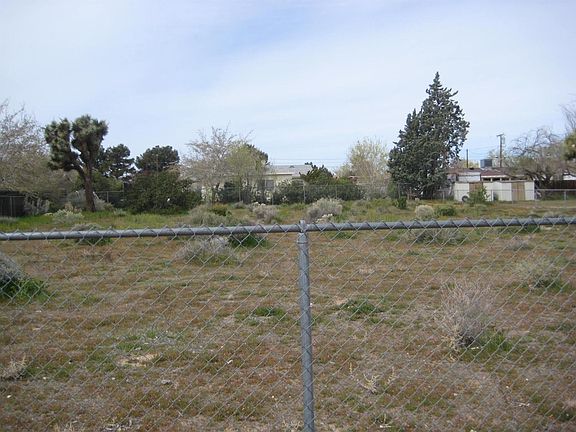 3rd image of 11545 Oakwood Ave