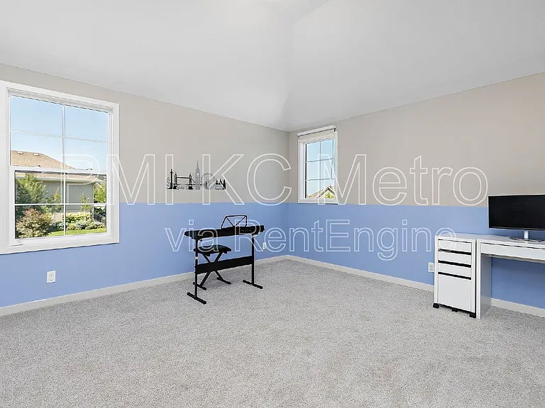 15708 Canterbury St — Photo 46