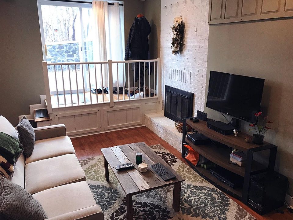 Big living room with high ceilings!