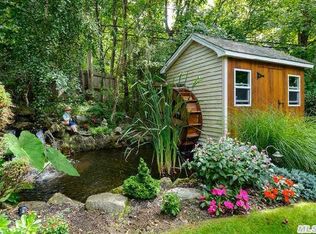 24 Gristmill Ln, Halesite, NY 11743