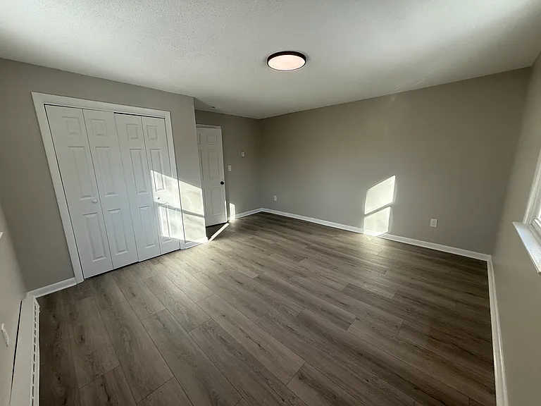 735 Stafford Rd #B — Photo 5