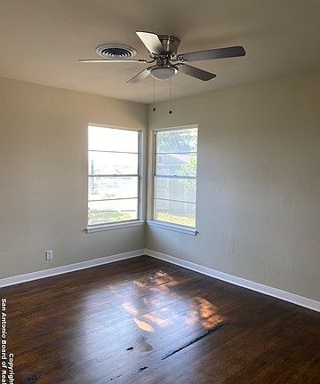 5th image of 2626 Monticello Ct