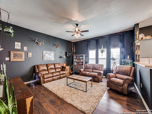 4th image of 11711 OAKDALE MDW