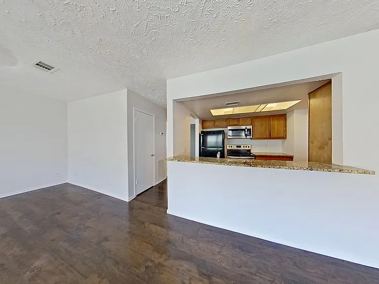 57 W Townhouse Ln — Photo 10