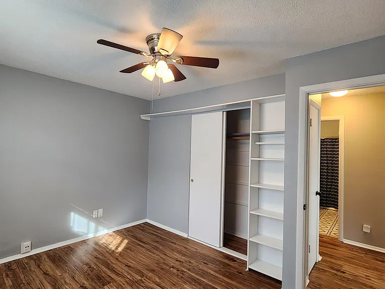 8706 Rosebud Dr — Photo 13