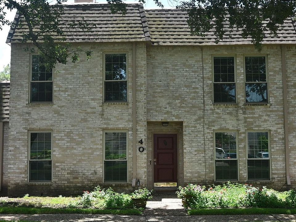 1st image of 40 River Creek Way