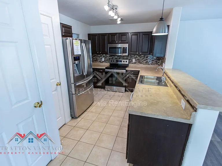203 S 16th St — Photo 12
