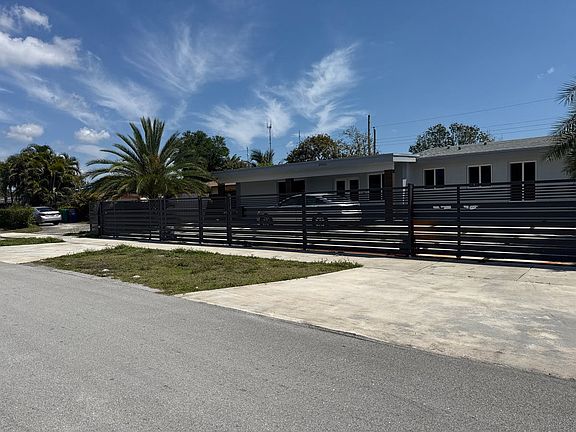 4th image of 20031 NW 12th Ct