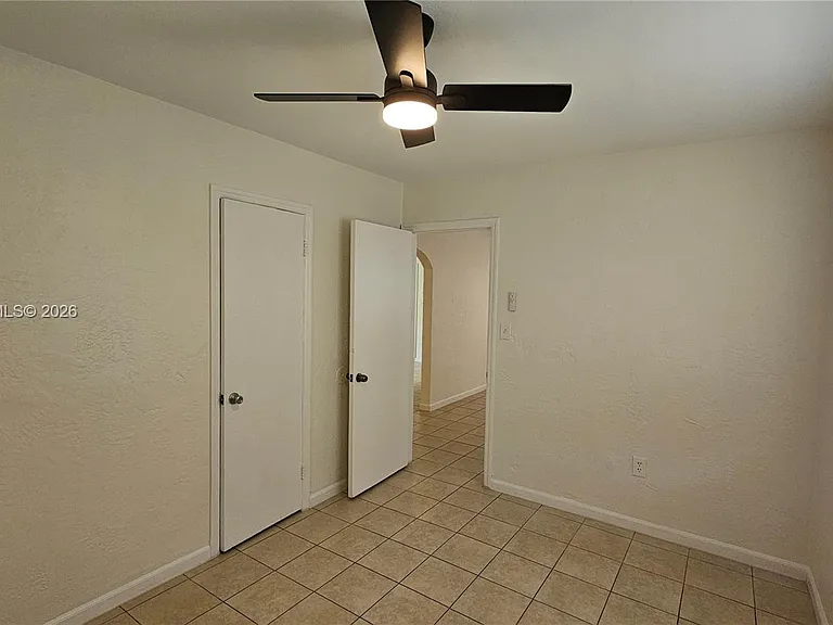 6118 Plunkett St — Photo 9