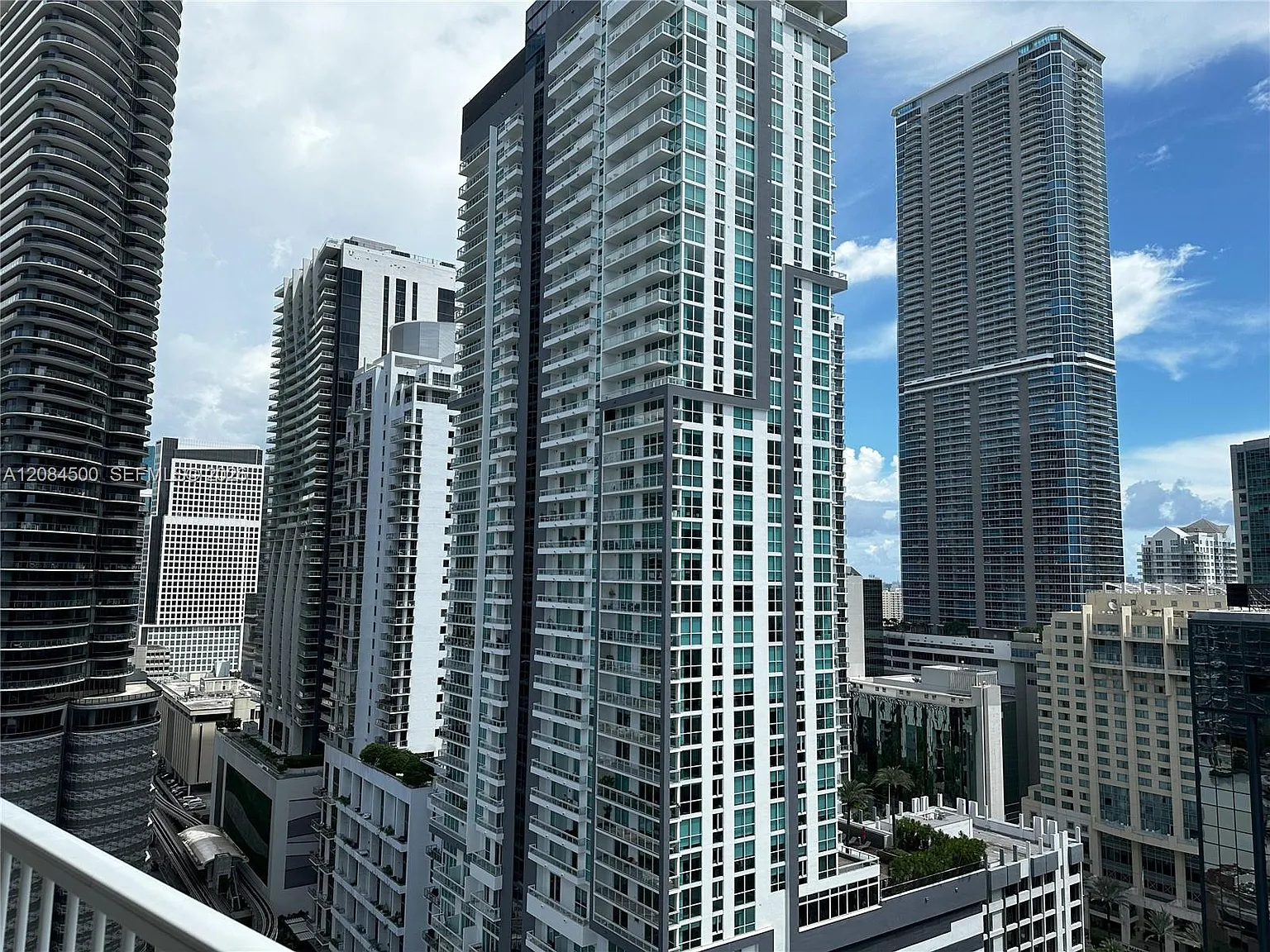 Vue At Brickell Condo — Photo 3