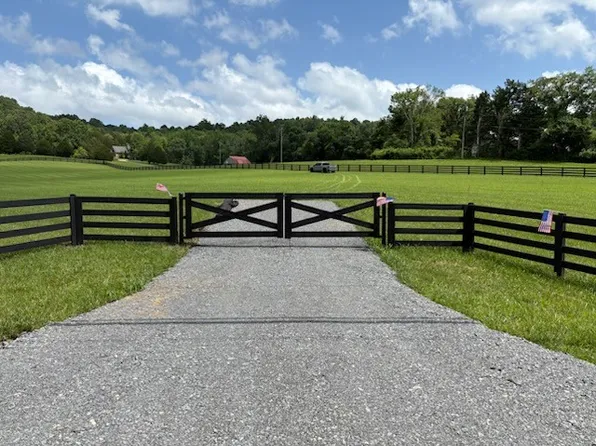 9157 Highway 100, Nashville, TN 37221