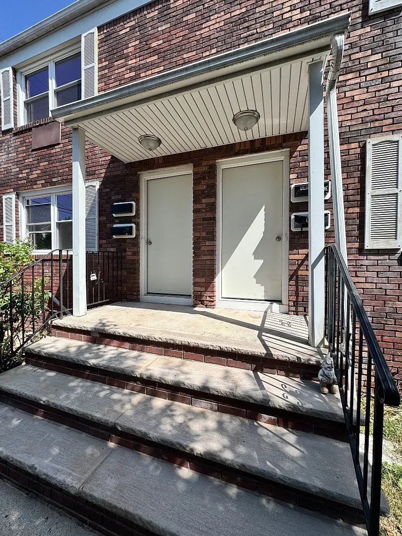 1-5 W 19th St - 2 L — Photo 2